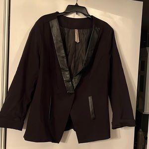 Tuxedo Style Faux Leather Trim Blazer